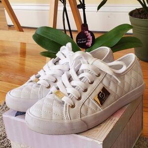 G by Guess Women’s – White - Synthetic, Size 5M